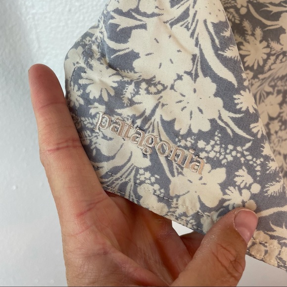 Patagonia Wavefarer Board Shorts - Picture 4 of 6